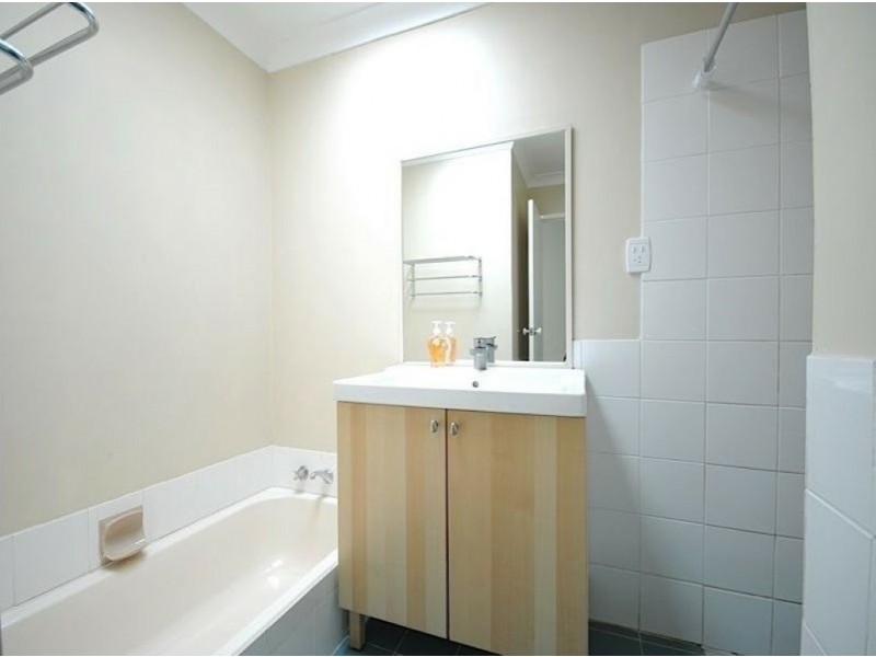 38 Vellgrove Avenue, Parkwood WA 6147