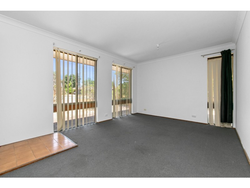 5 Forest Court, Armadale WA 6112