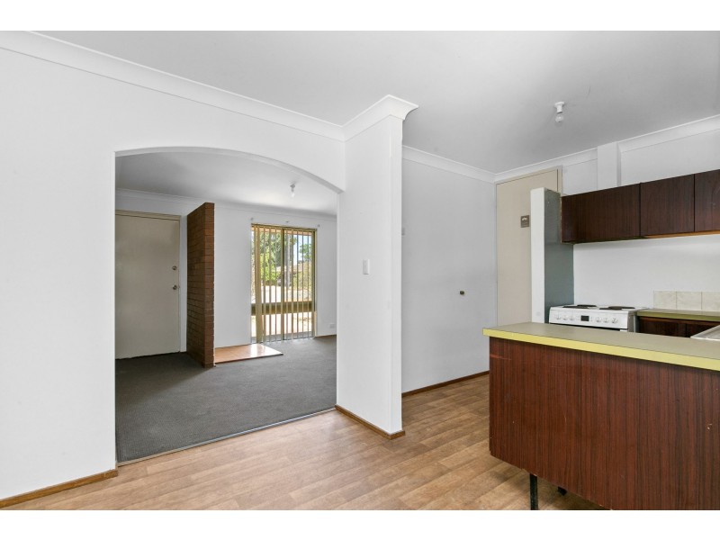 5 Forest Court, Armadale WA 6112