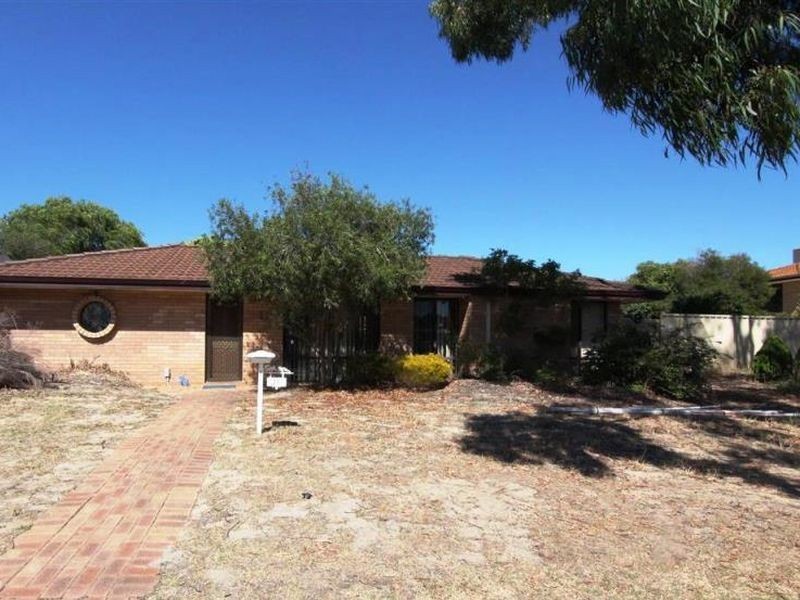 11 Bluebell Way, Bibra Lake WA 6163