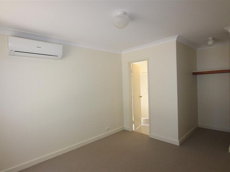 44 Explorer Drive, Thornlie WA 6108