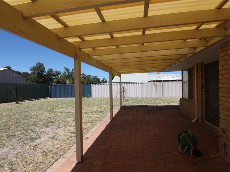 44 Explorer Drive, Thornlie WA 6108