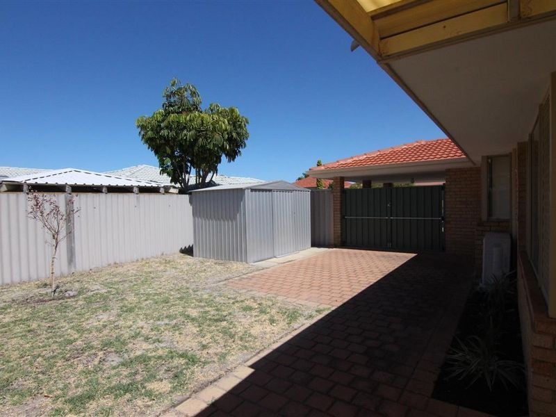 44 Explorer Drive, Thornlie WA 6108