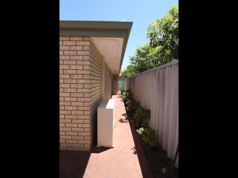 6/15 Summer Place, Thornlie WA 6108