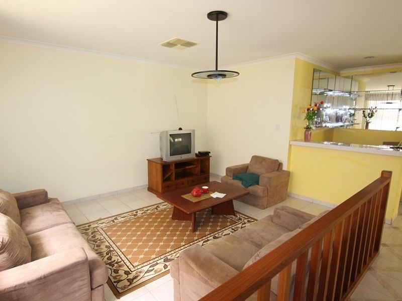 30 Hadley Gardens, Kardinya WA 6163