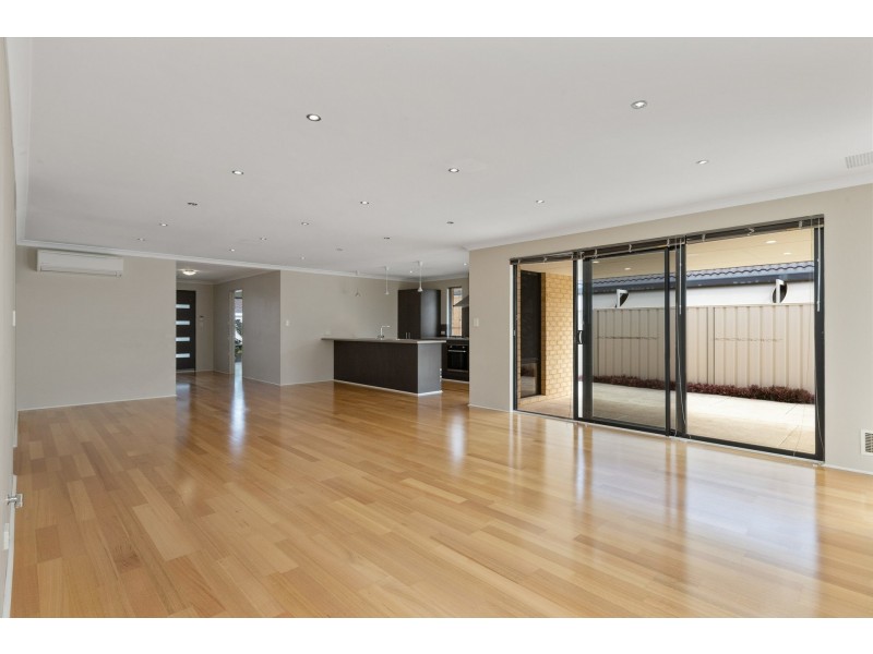 34 Frankenia Turn, Success WA 6164