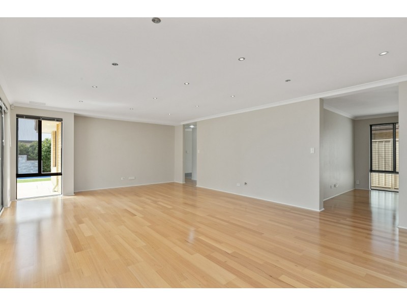 34 Frankenia Turn, Success WA 6164