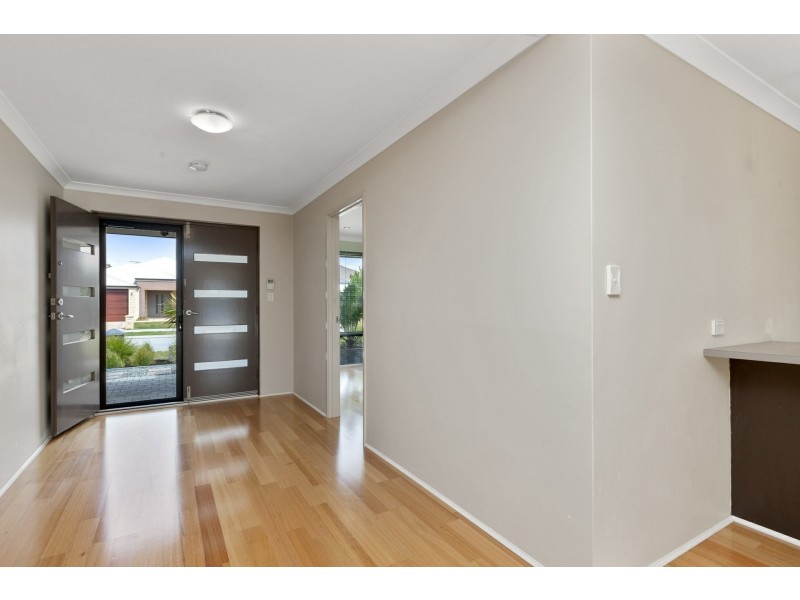 34 Frankenia Turn, Success WA 6164