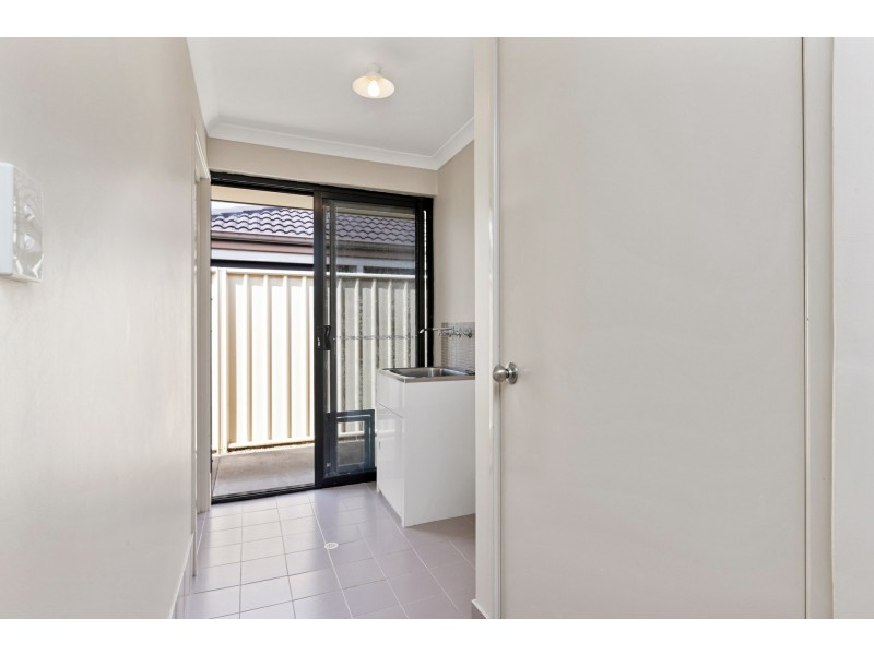 34 Frankenia Turn, Success WA 6164