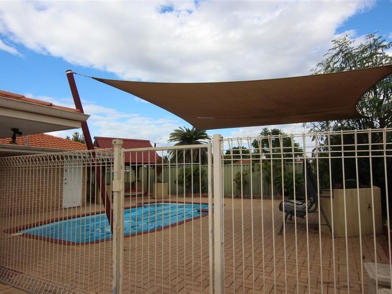 68 Lyndale Avenue, Parkwood WA 6147