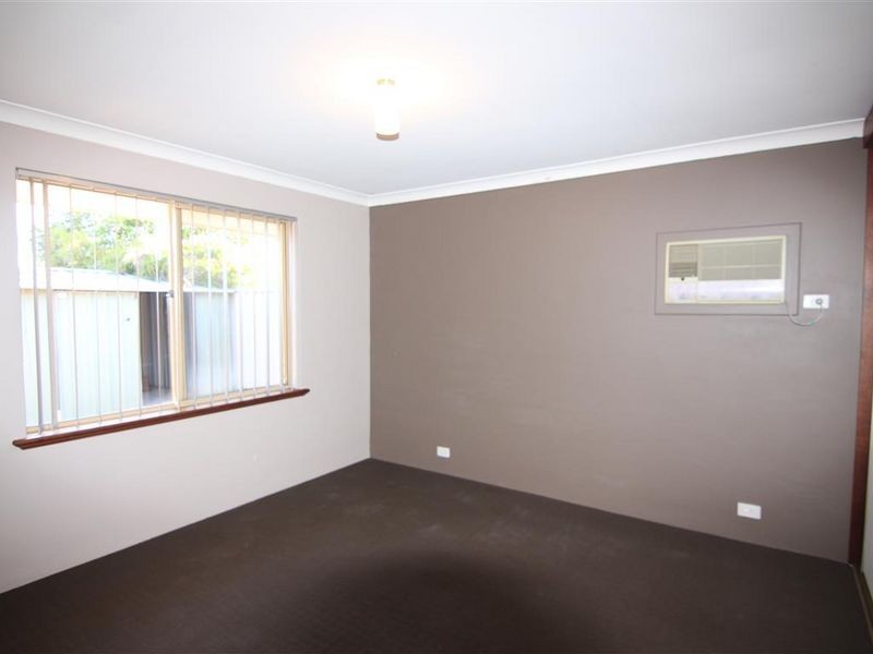 16a Camelot Court, Thornlie WA 6108
