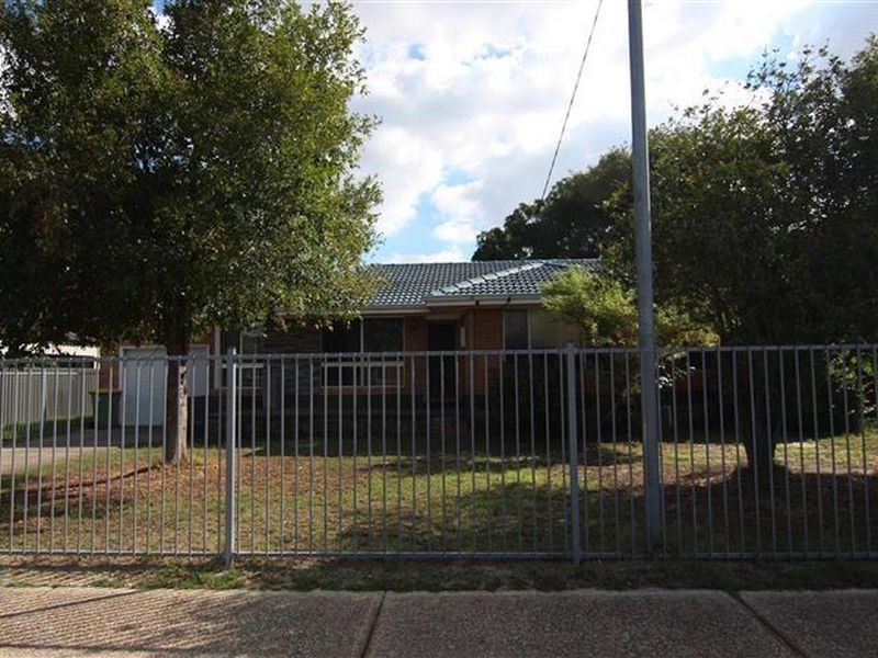 15 Tudor Avenue, Shelley WA 6148