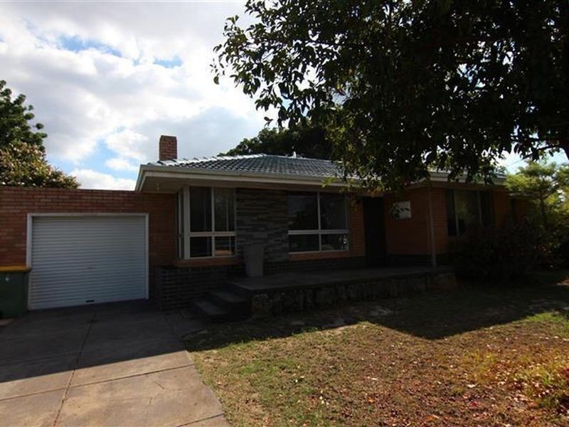 15 Tudor Avenue, Shelley WA 6148