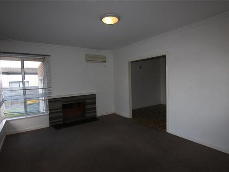 15 Tudor Avenue, Shelley WA 6148