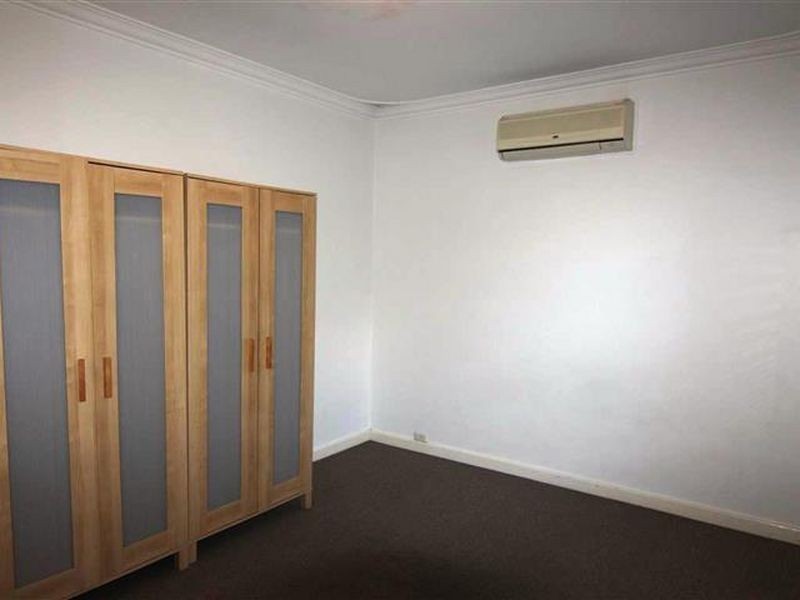 15 Tudor Avenue, Shelley WA 6148