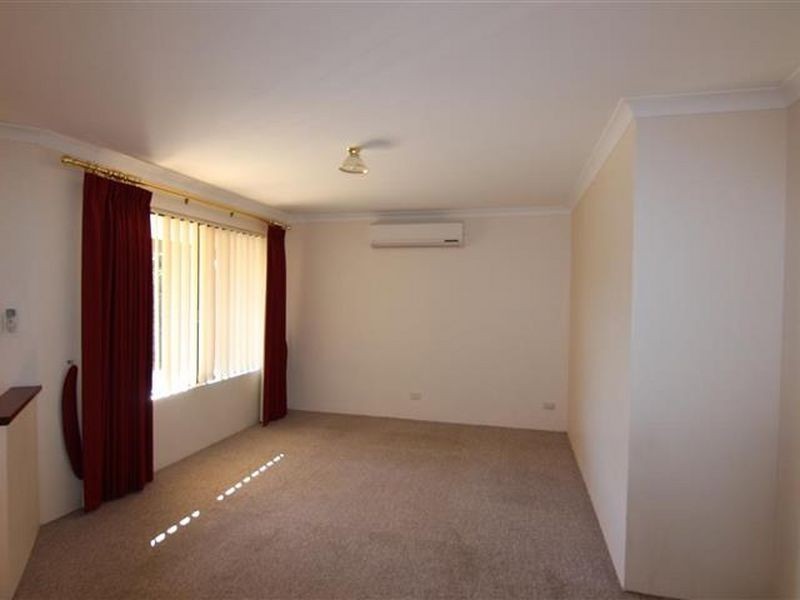 9 Grangemouth Turn, Kinross WA 6028