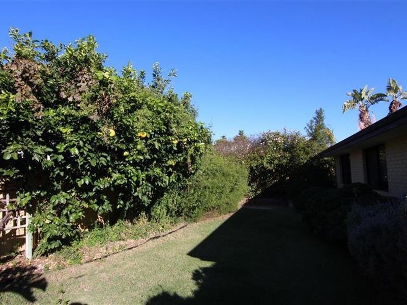 9 Grangemouth Turn, Kinross WA 6028