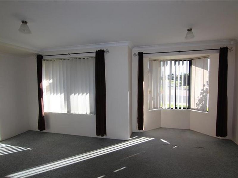 9 Grangemouth Turn, Kinross WA 6028