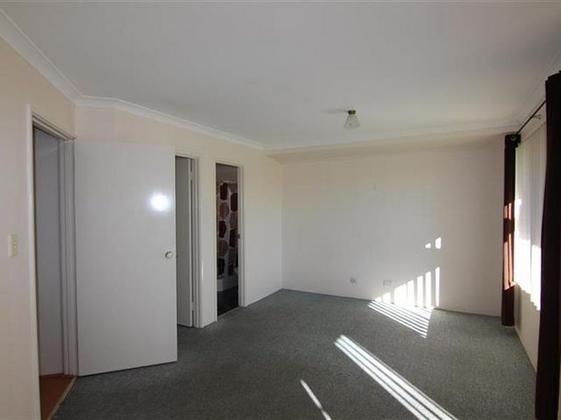 9 Grangemouth Turn, Kinross WA 6028