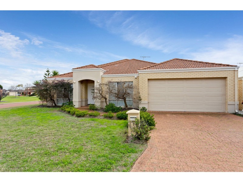 7 Caxton Parkway, Canning Vale WA 6155