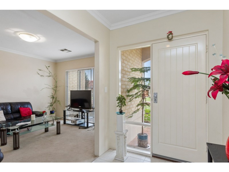 7 Caxton Parkway, Canning Vale WA 6155