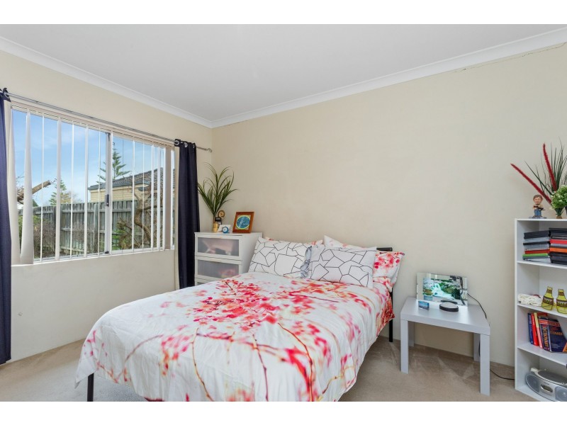 7 Caxton Parkway, Canning Vale WA 6155