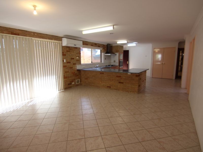 61 Central Road, Rossmoyne WA 6148