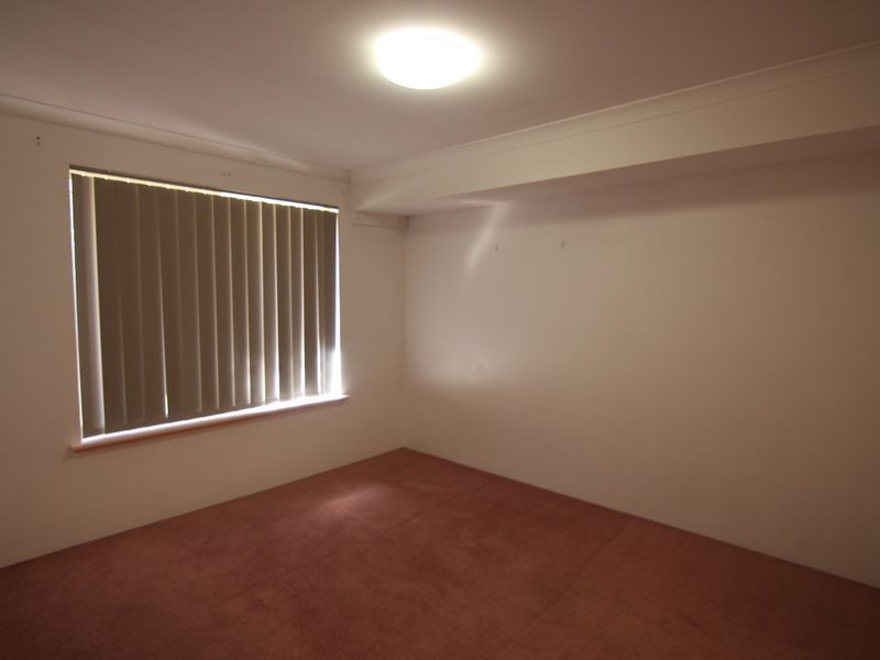 61 Central Road, Rossmoyne WA 6148