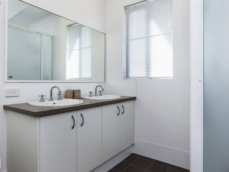 14 Teocote Crescent, Aubin Grove WA 6164