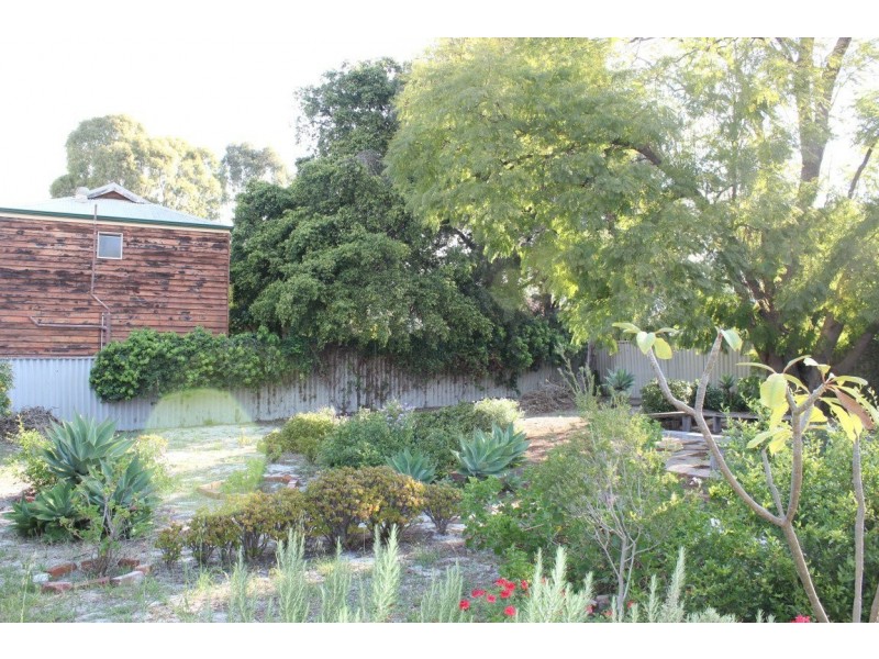 21 Bone Street, St James WA 6102