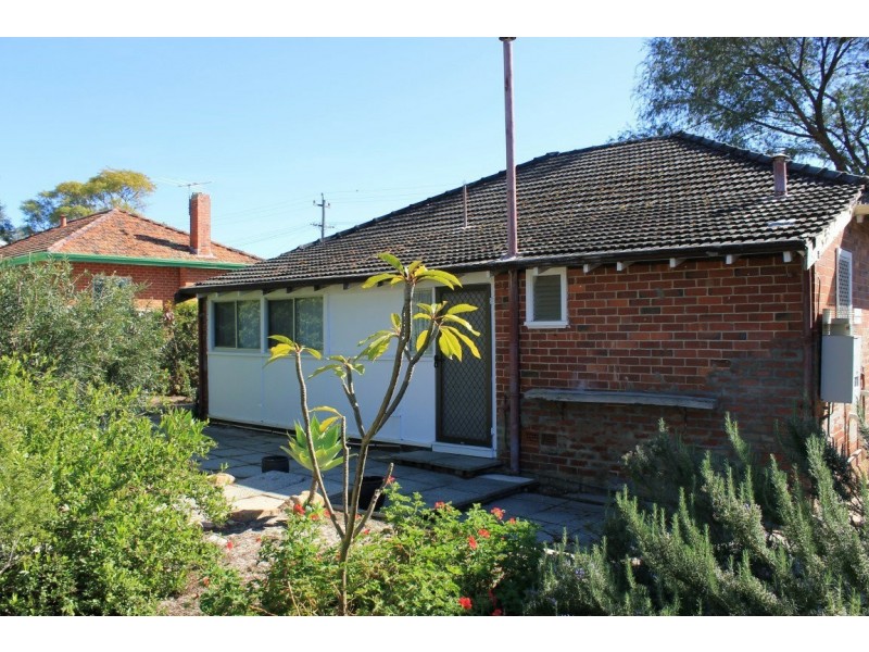21 Bone Street, St James WA 6102
