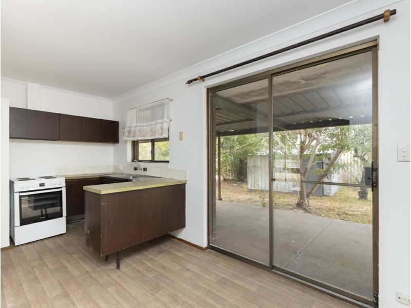 5 Forest Court, Armadale WA 6112