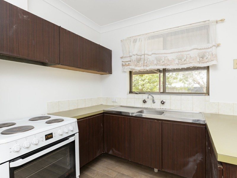5 Forest Court, Armadale WA 6112