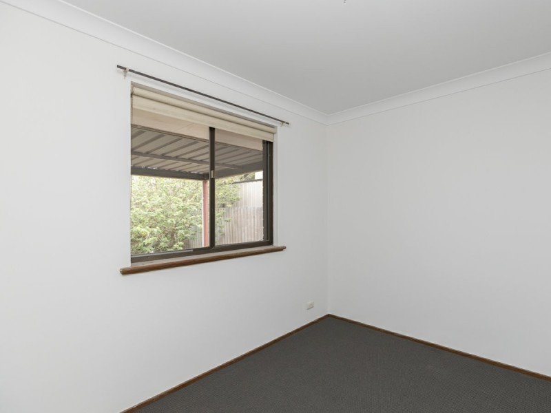 5 Forest Court, Armadale WA 6112