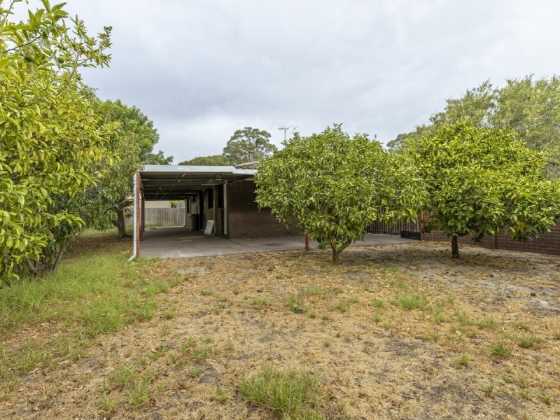 5 Forest Court, Armadale WA 6112