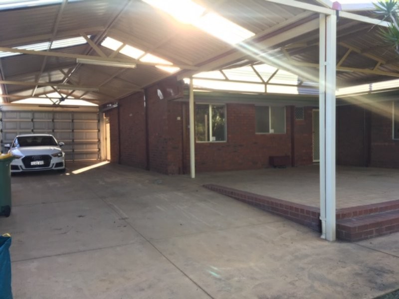 62 Willeri Drive, Parkwood WA 6147