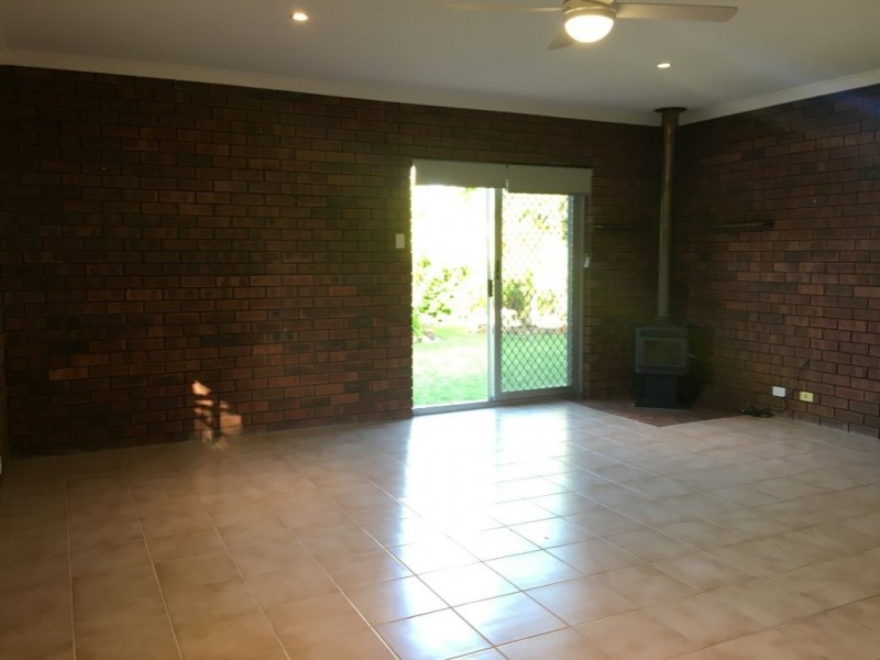 62 Willeri Drive, Parkwood WA 6147