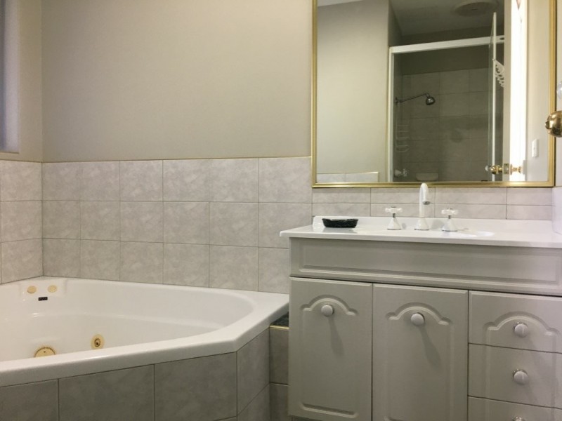 62 Willeri Drive, Parkwood WA 6147