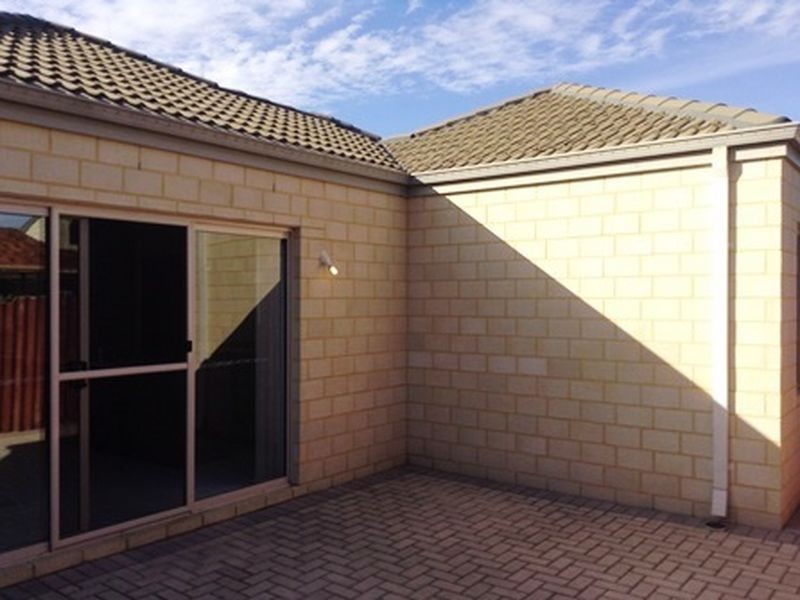 6D Messenger Street, Kelmscott WA 6111