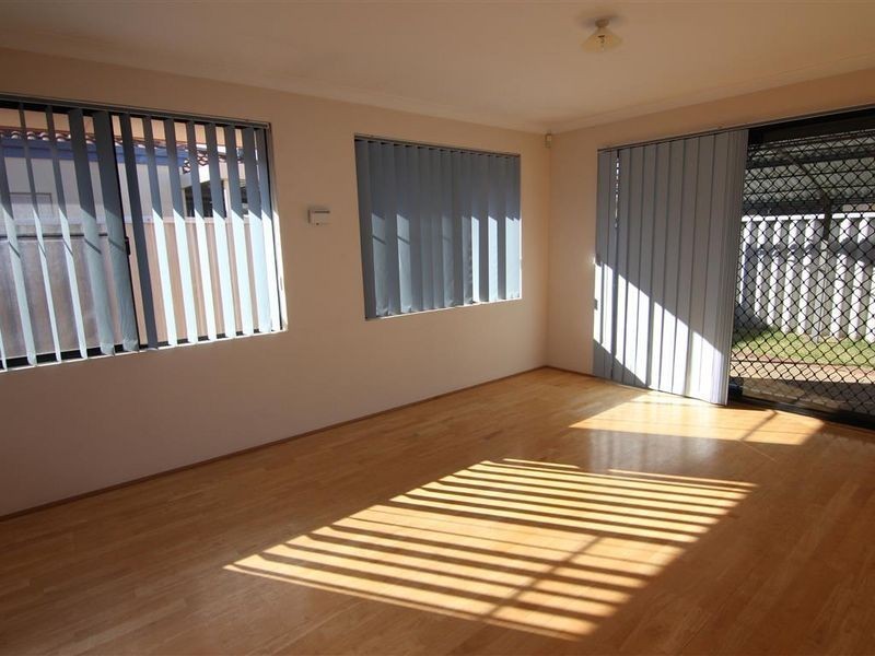 14/5-9 Herndon Close, Cannington WA 6107