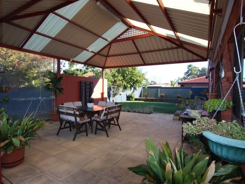 129 Pinetree Gully Road, Willetton WA 6155