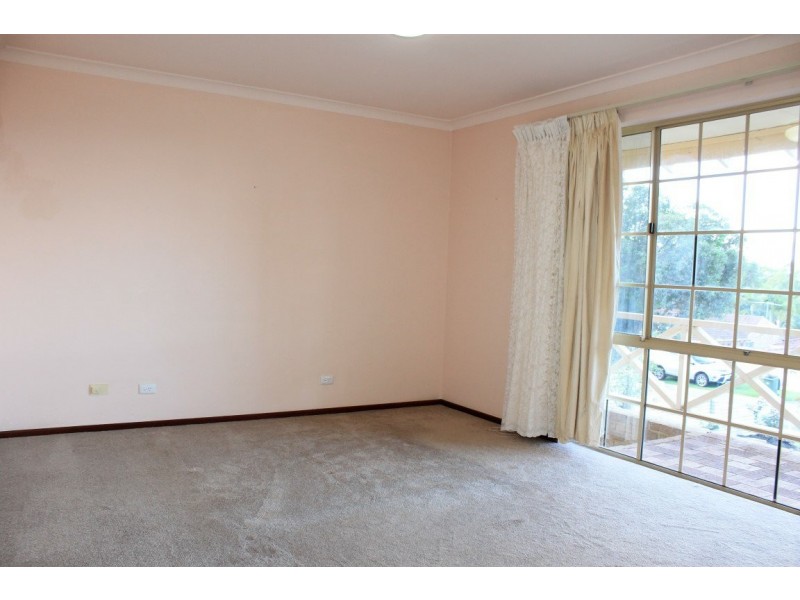 12 Giddens Court, North Lake WA 6163