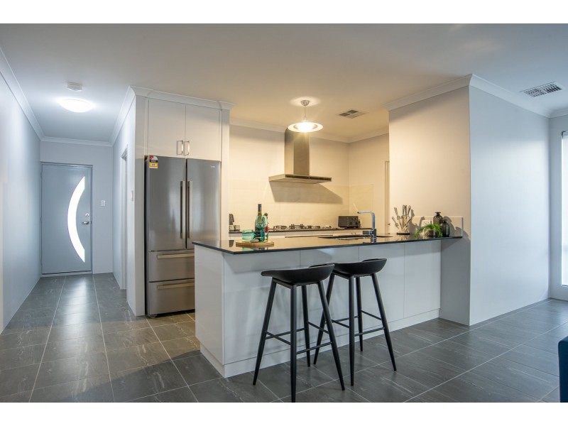 39a Bickley Road, Cannington WA 6107