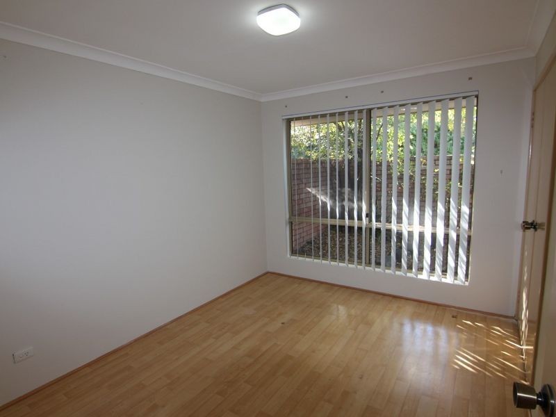 6/13 Golf Road, Parkwood WA 6147