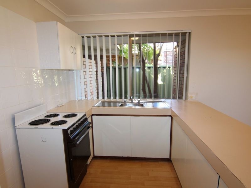 6/13 Golf Road, Parkwood WA 6147