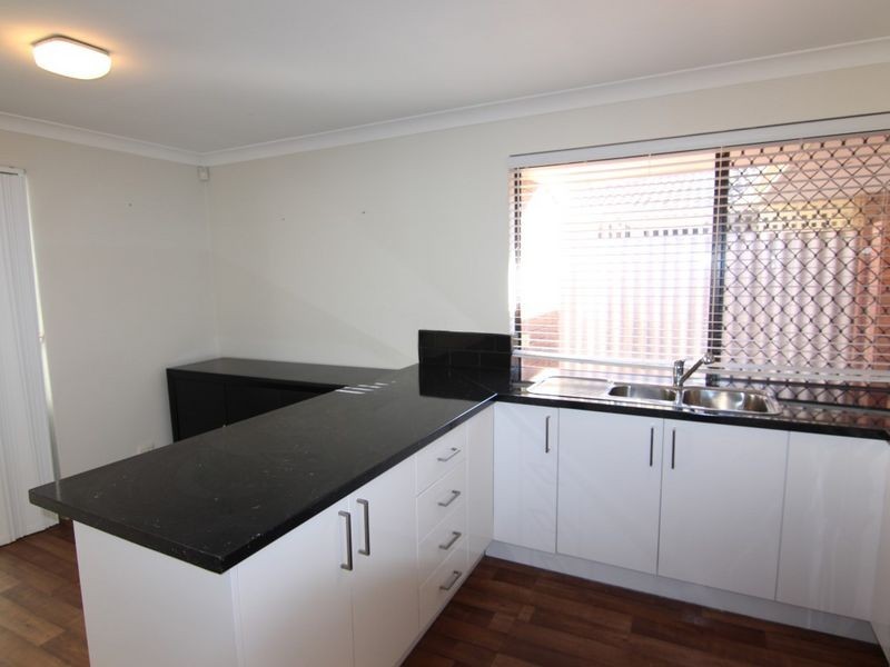 7/23 Golf Road, Parkwood WA 6147