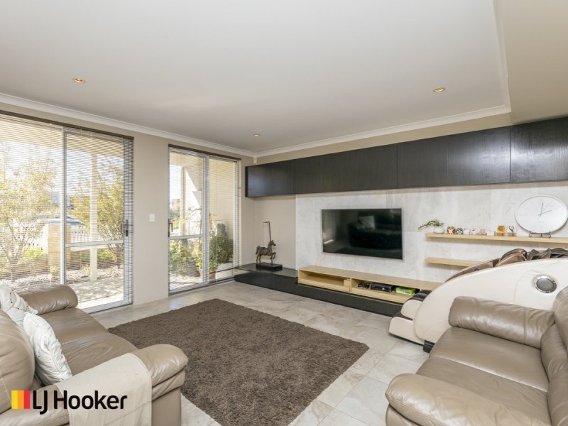 58 Congenial Loop, Atwell WA 6164
