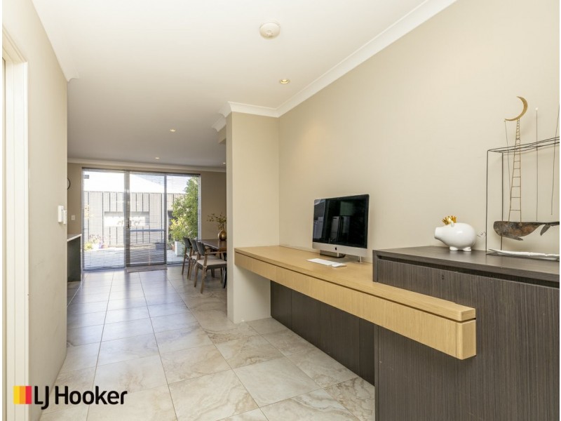 58 Congenial Loop, Atwell WA 6164