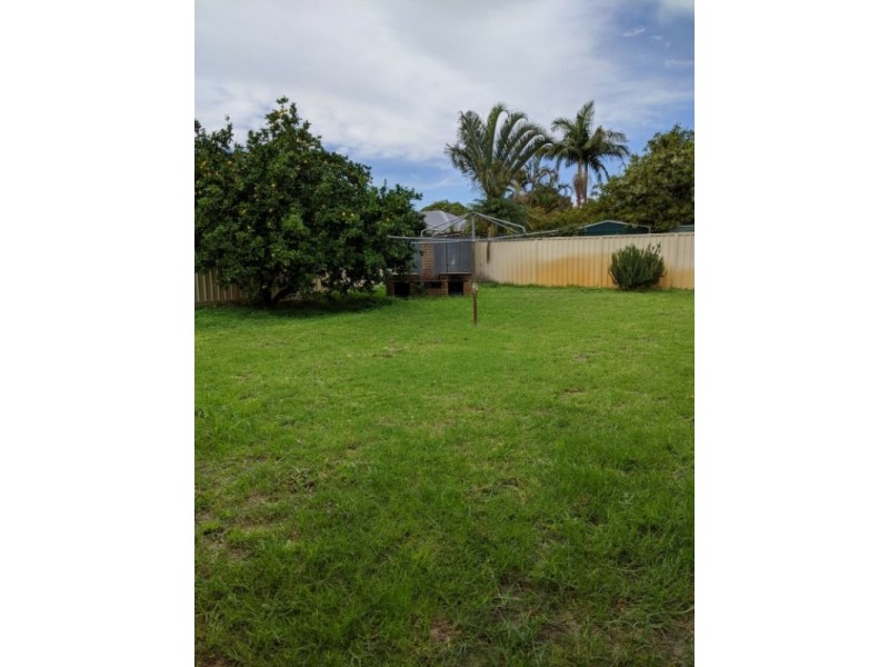 37 Whiteside Street, Cloverdale WA 6105