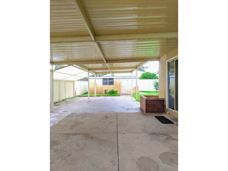 37 Whiteside Street, Cloverdale WA 6105